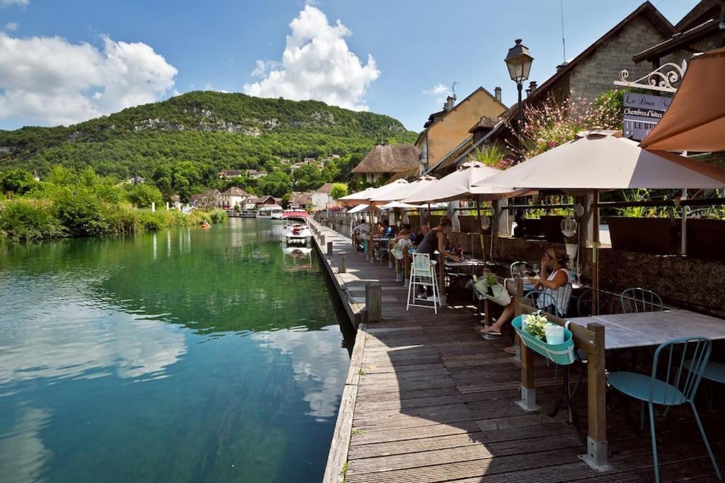 Confort Entre Lac Et Montagne Tresserve Ngoại thất bức ảnh